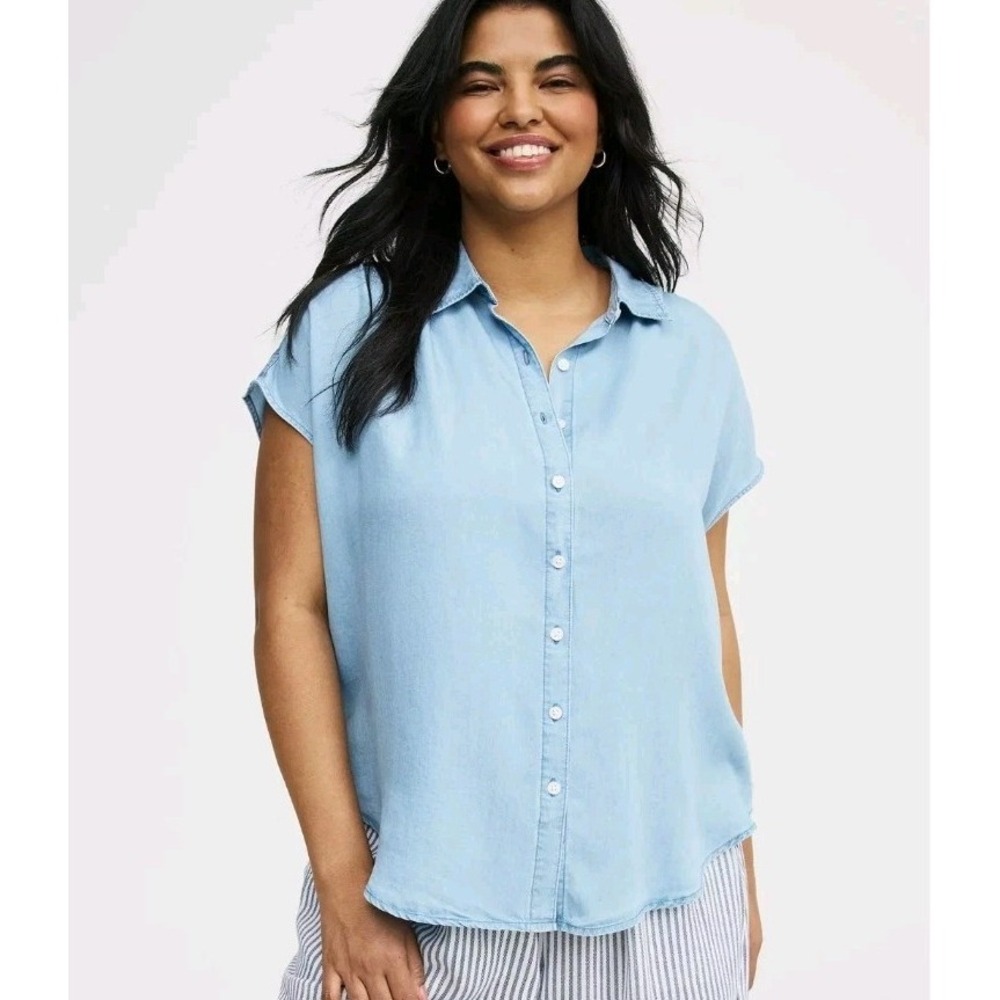 Torrid Button Up Dolman Chambray Shirt Light Blue Loose Relaxed Fit Tencel 5X